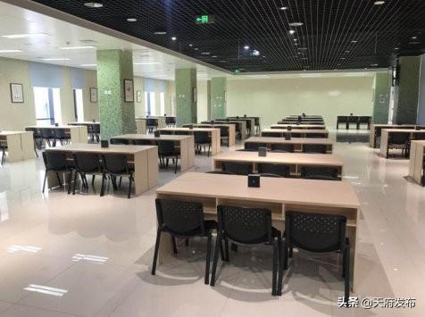 成都建設(shè)技工學(xué)校學(xué)費(fèi)多少錢(qián)(成都圣亞技工學(xué)校學(xué)費(fèi)多少)