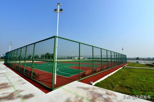 成都建設(shè)技工學(xué)校學(xué)費(fèi)多少錢(qián)(成都圣亞技工學(xué)校學(xué)費(fèi)多少)