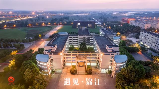 成都民辦?？茖W(xué)校排名(四川大專學(xué)校排行榜)