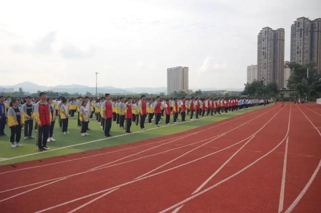 成都希望職業(yè)學(xué)校照片(成都希望職業(yè)學(xué)校學(xué)費)
