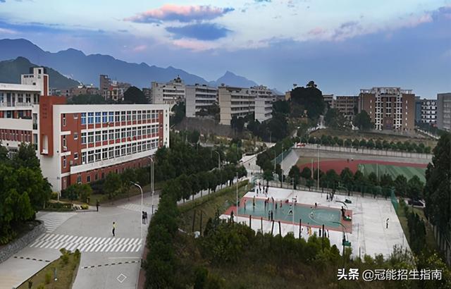 四川省有哪些技術(shù)學(xué)校(四川省有哪些機(jī)場)