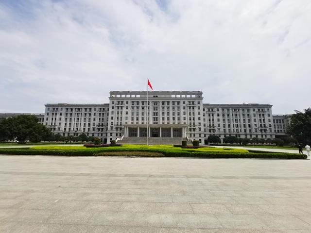 綿陽(yáng)市電子教育學(xué)校(綿陽(yáng)市電子教育學(xué)校老師)